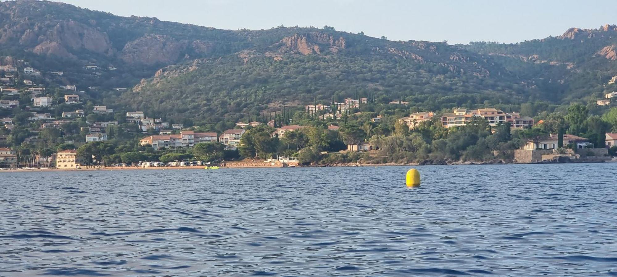 Agay Cap Esterel Village Allee Fleurs - F2 Clim Vue Golf Et Mer - Grande Terrasse Plein Sud Saint-Raphaël Zewnętrze zdjęcie