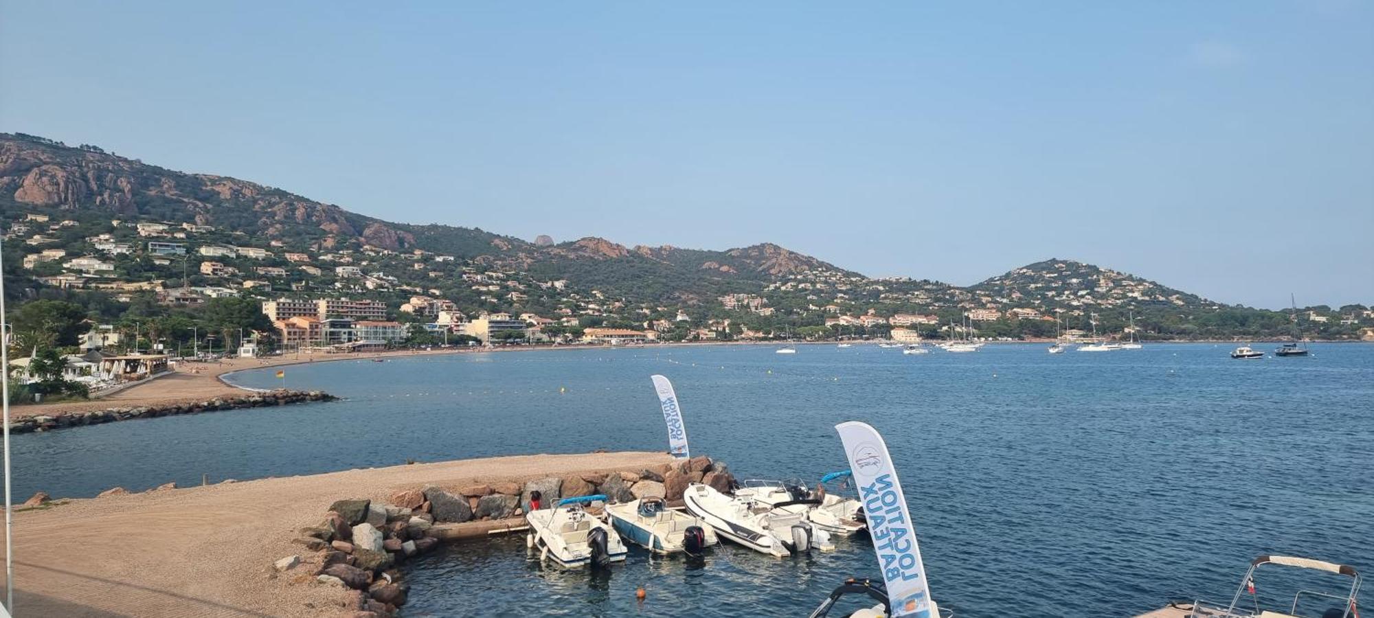 Agay Cap Esterel Village Allee Fleurs - F2 Clim Vue Golf Et Mer - Grande Terrasse Plein Sud Saint-Raphaël Zewnętrze zdjęcie