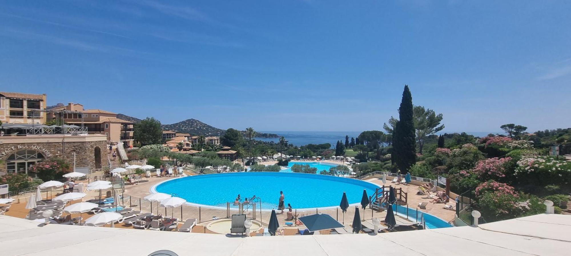 Agay Cap Esterel Village Allee Fleurs - F2 Clim Vue Golf Et Mer - Grande Terrasse Plein Sud Saint-Raphaël Zewnętrze zdjęcie