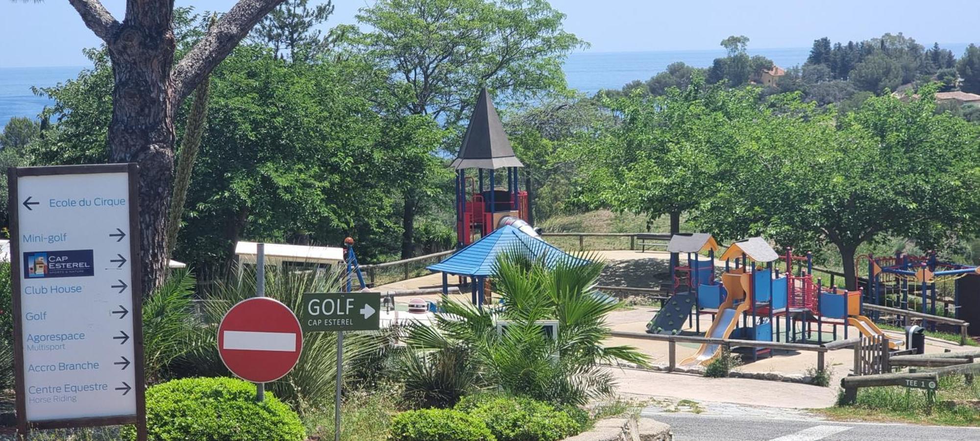 Agay Cap Esterel Village Allee Fleurs - F2 Clim Vue Golf Et Mer - Grande Terrasse Plein Sud Saint-Raphaël Zewnętrze zdjęcie