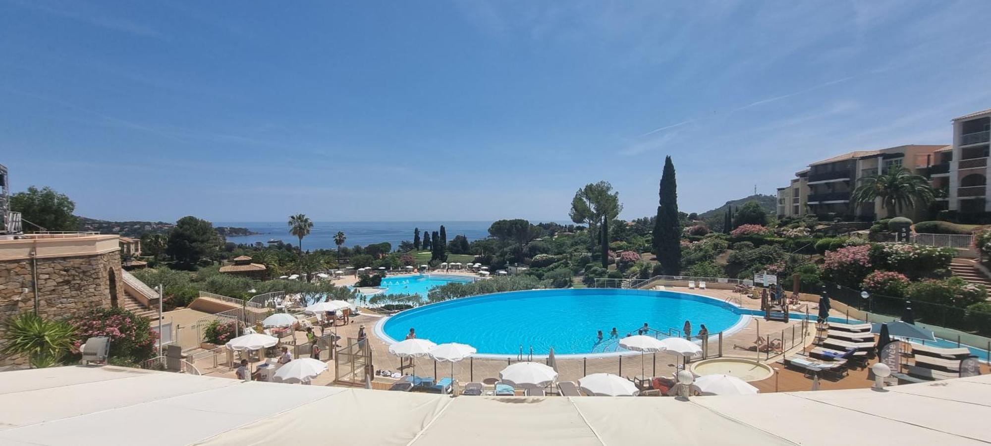 Agay Cap Esterel Village Allee Fleurs - F2 Clim Vue Golf Et Mer - Grande Terrasse Plein Sud Saint-Raphaël Zewnętrze zdjęcie