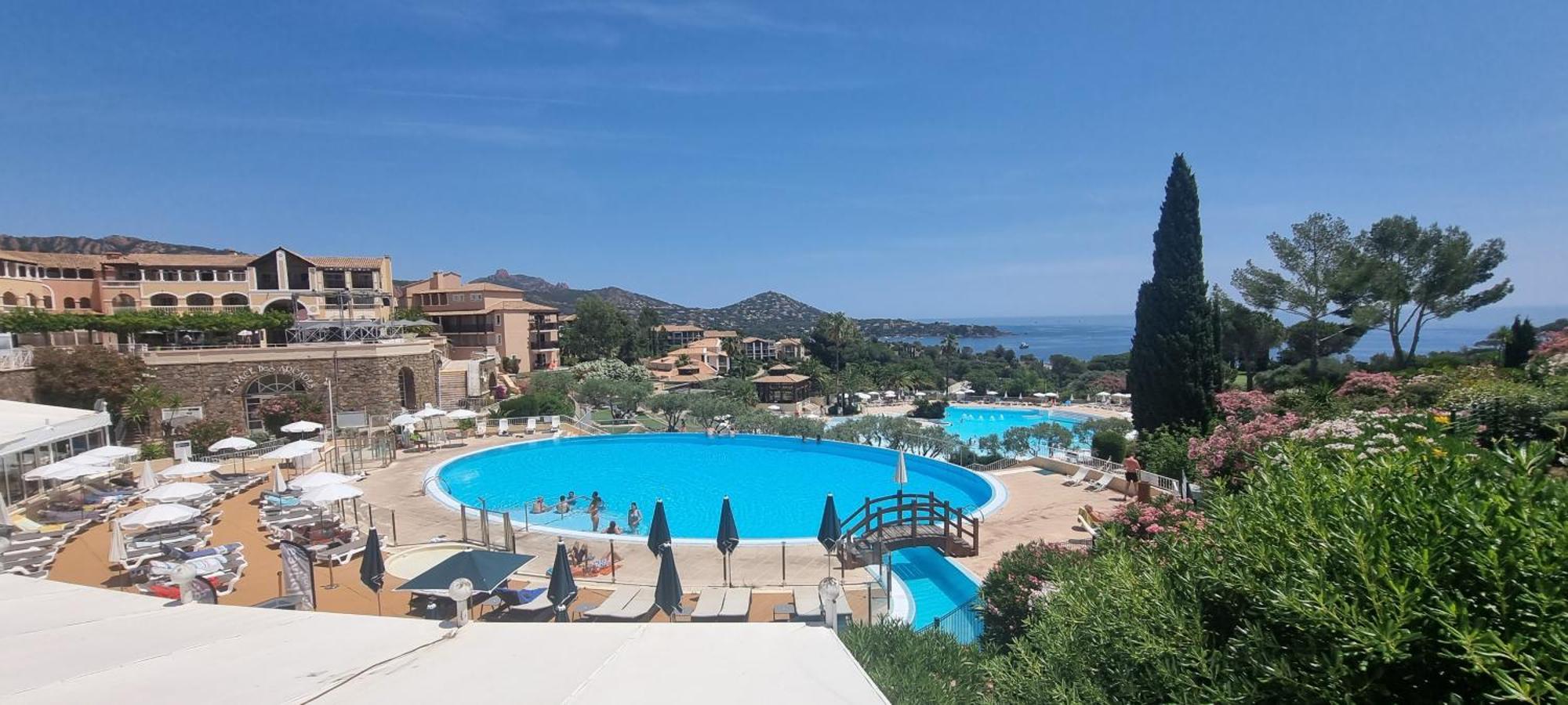 Agay Cap Esterel Village Allee Fleurs - F2 Clim Vue Golf Et Mer - Grande Terrasse Plein Sud Saint-Raphaël Zewnętrze zdjęcie