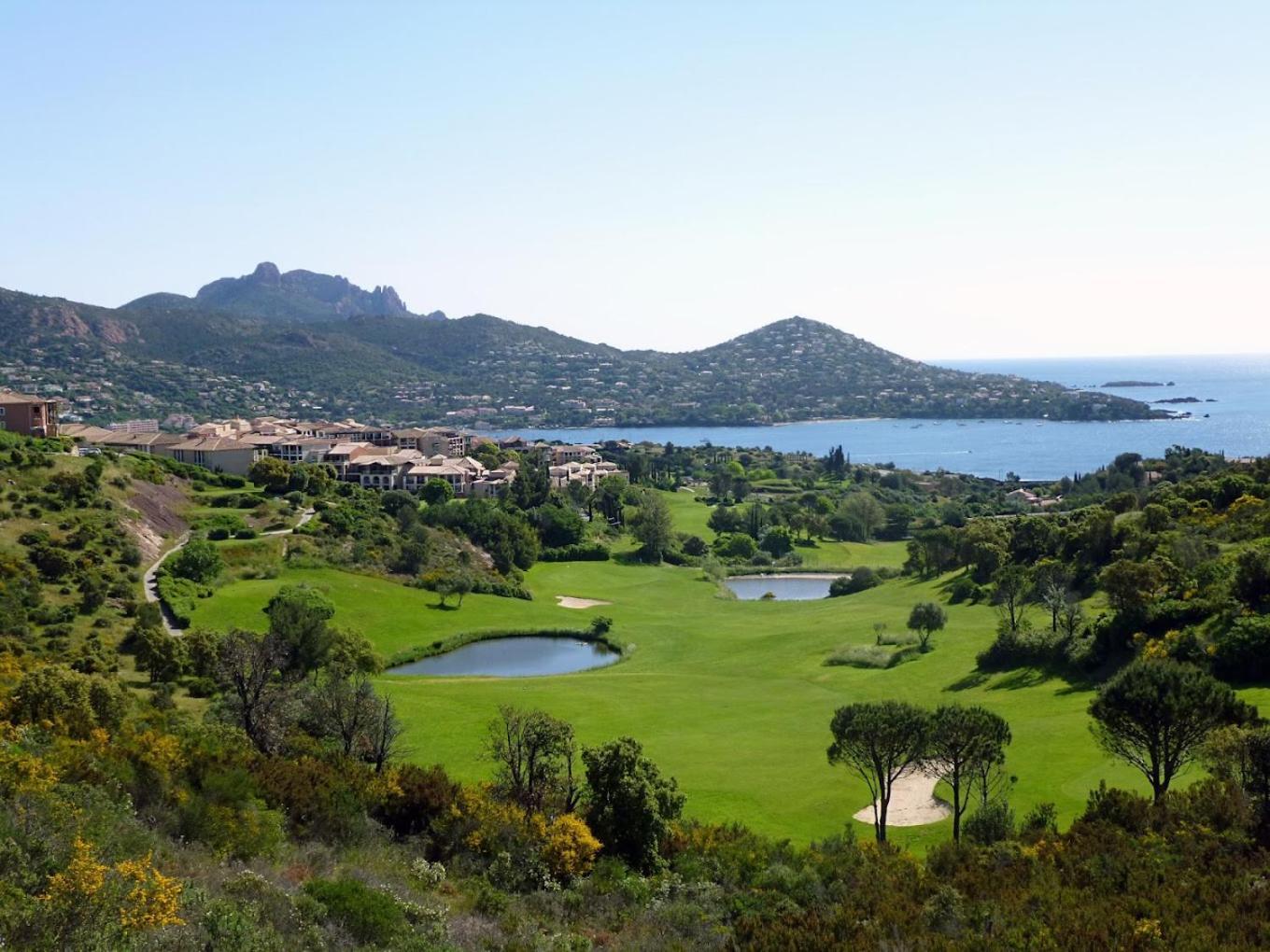 Agay Cap Esterel Village Allee Fleurs - F2 Clim Vue Golf Et Mer - Grande Terrasse Plein Sud Saint-Raphaël Zewnętrze zdjęcie