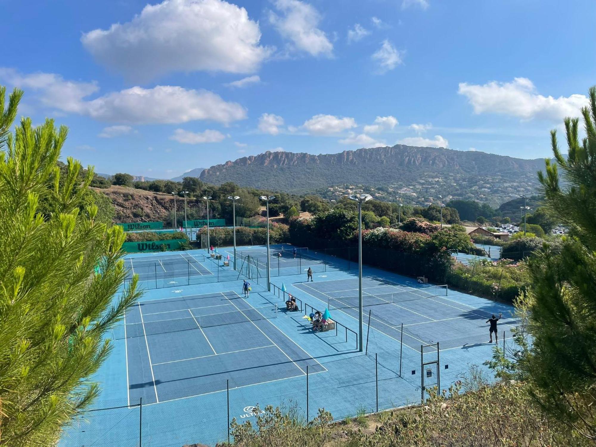 Agay Cap Esterel Village Allee Fleurs - F2 Clim Vue Golf Et Mer - Grande Terrasse Plein Sud Saint-Raphaël Zewnętrze zdjęcie